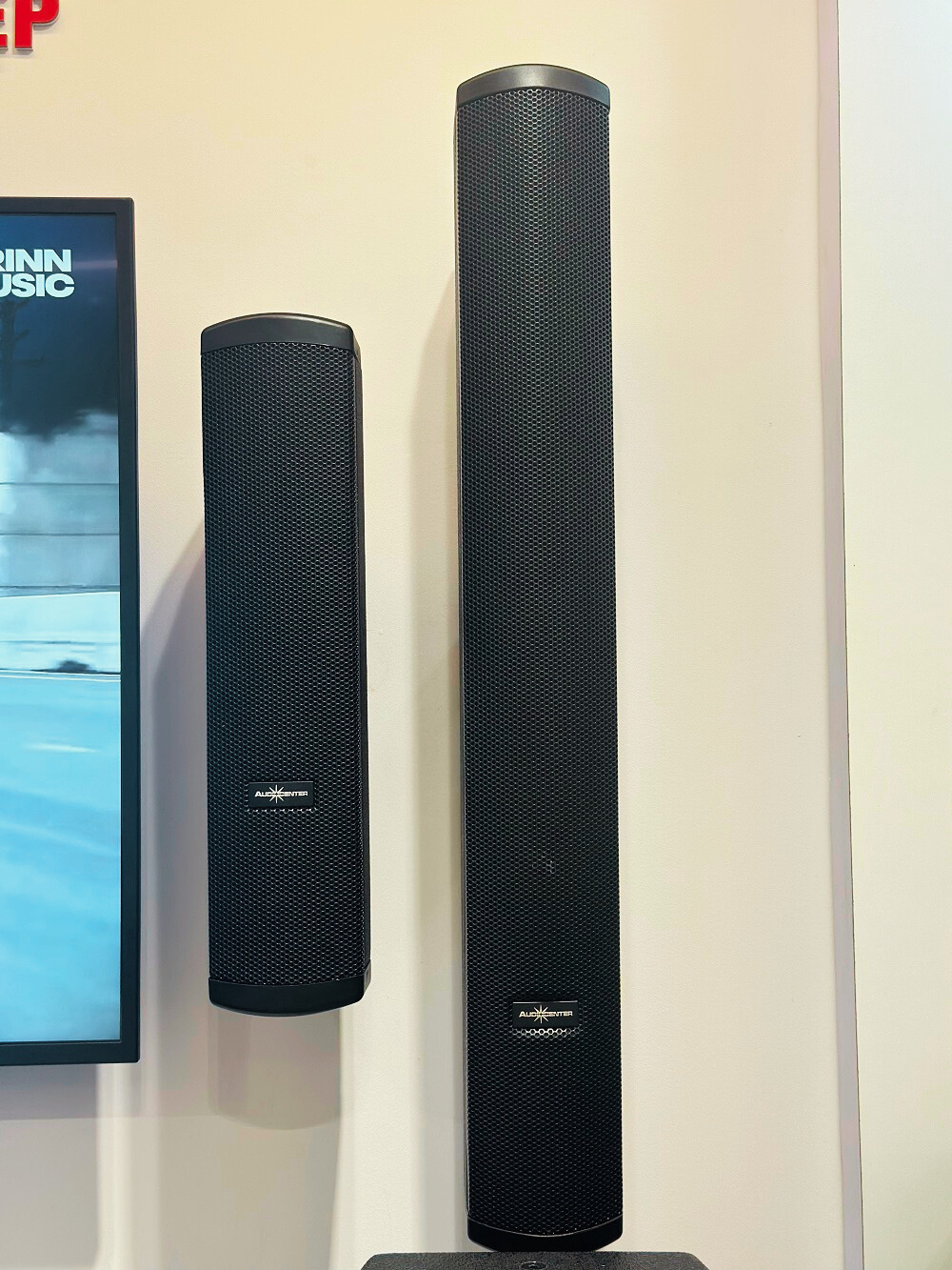 loa cot audiocenter artist t83 va t43 3