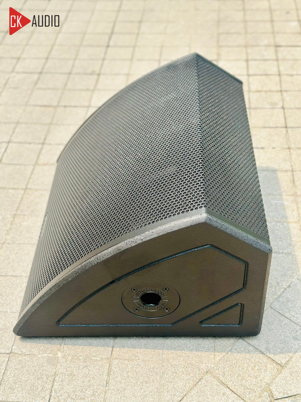 monitor fmx15