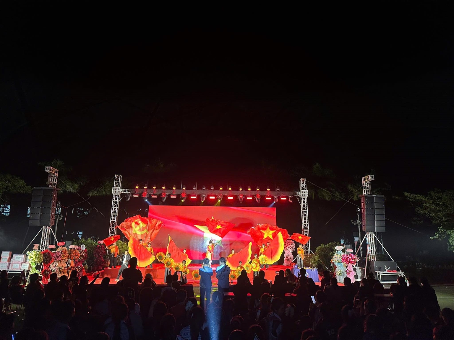 9avanda 212a chao tan sv cao dang cong thuong quoc te 10 9avanda 212a chao tan sv cao dang cong thuong quoc te 10