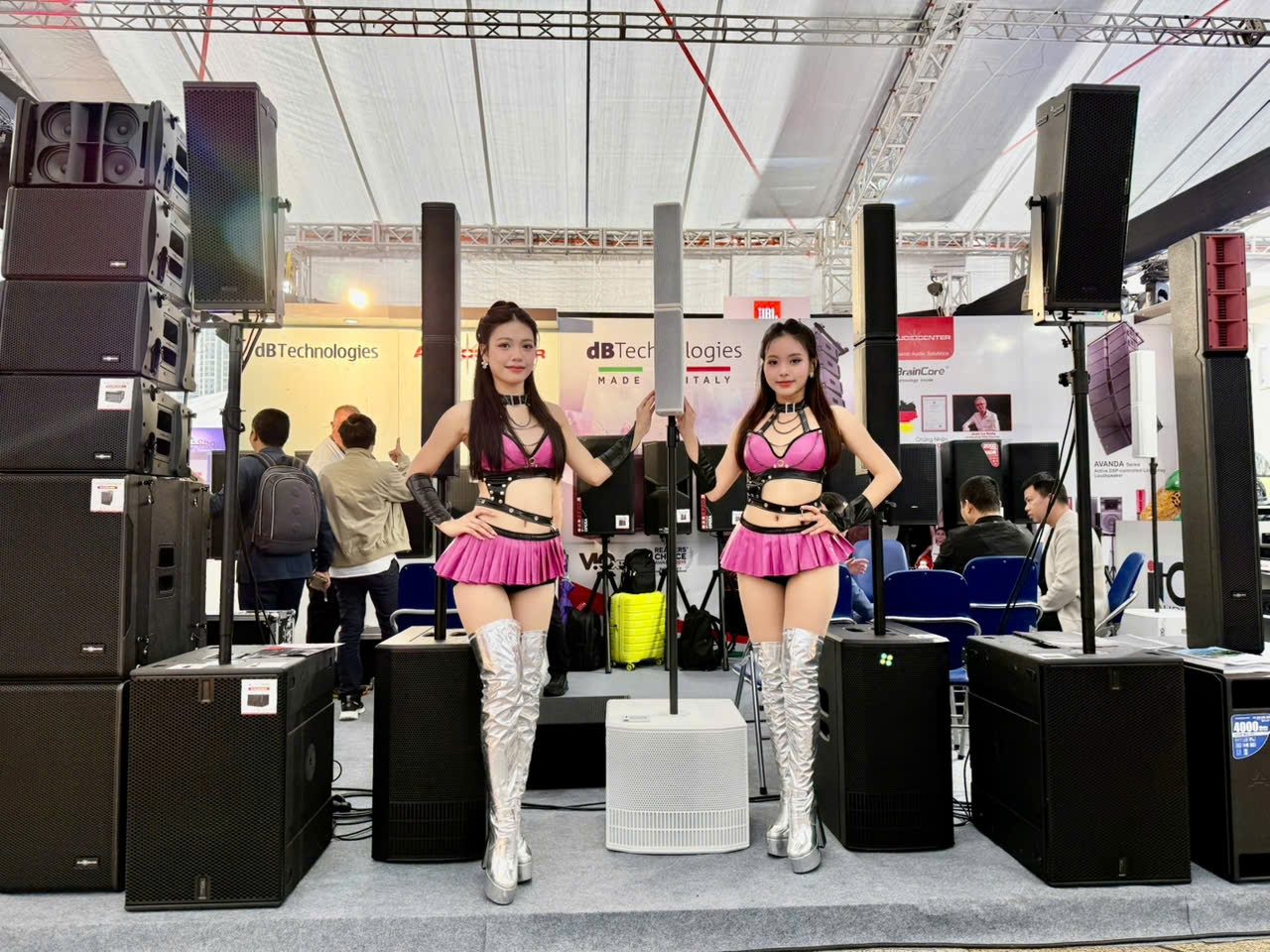 gian hang ck audio plase show ha noi gian hang ck audio plase show ha noi