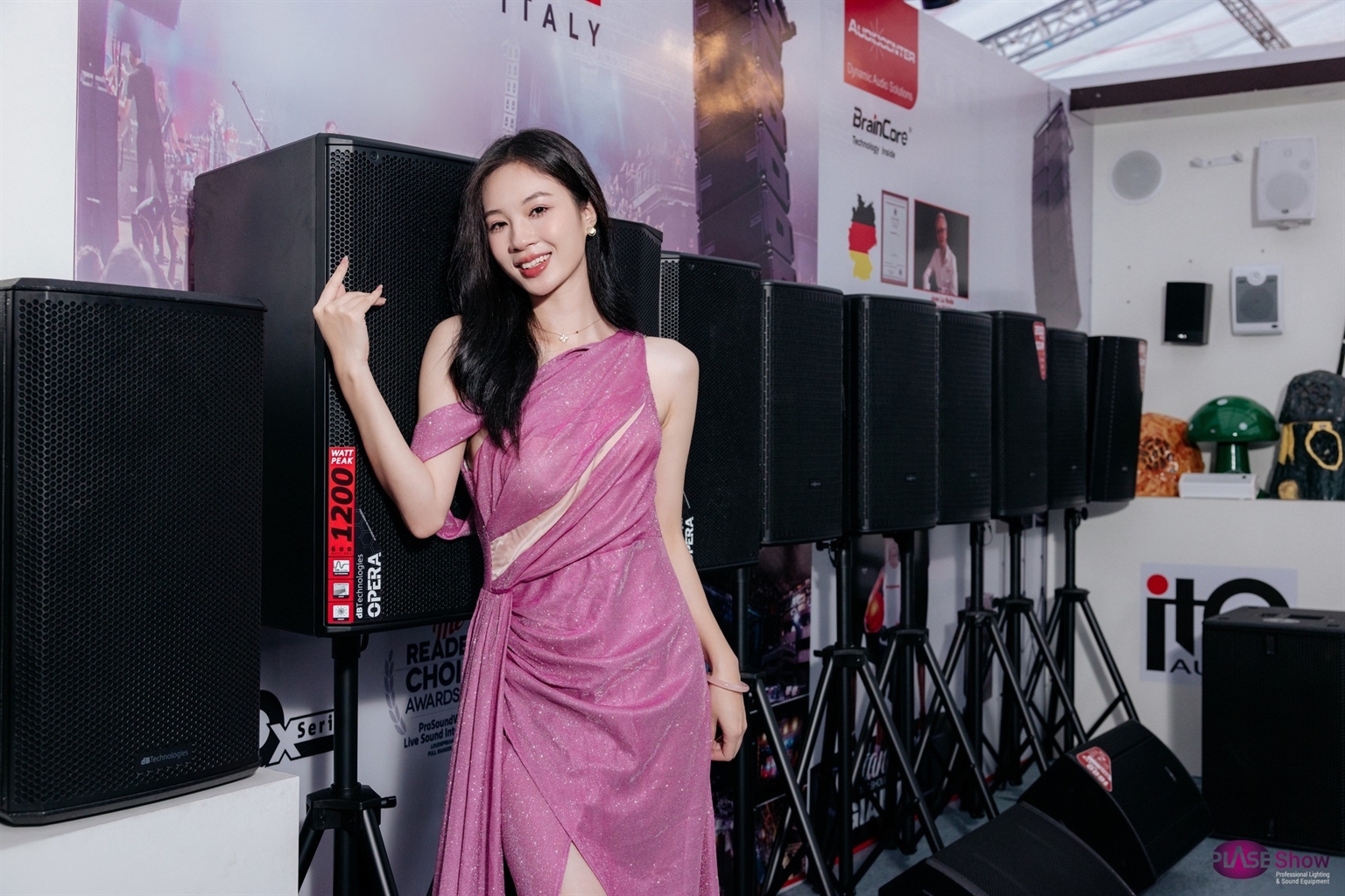 gian hang ck audio plase show ha noi 4 gian hang ck audio plase show ha noi 4