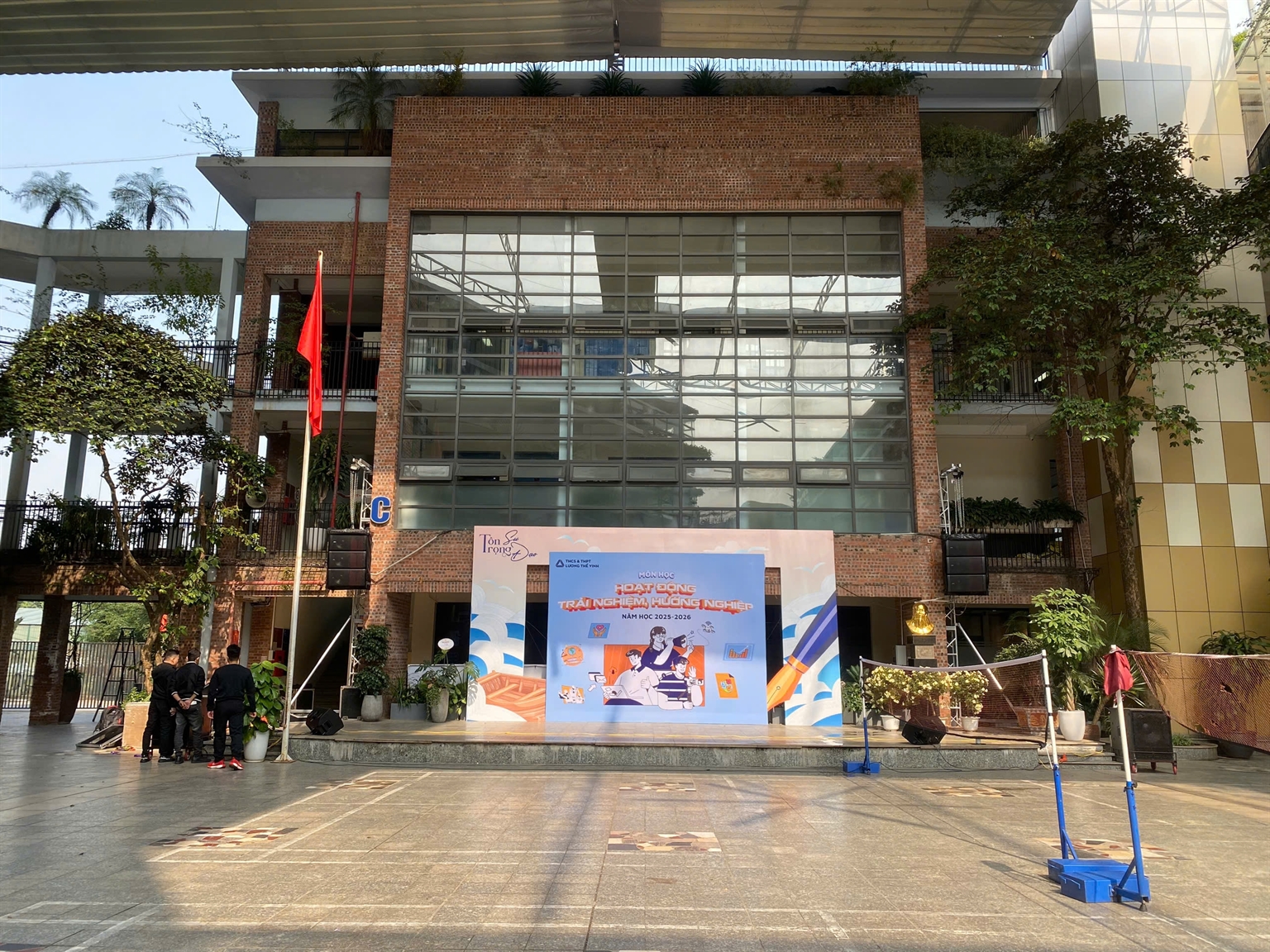 k la12a truong luong the vinh