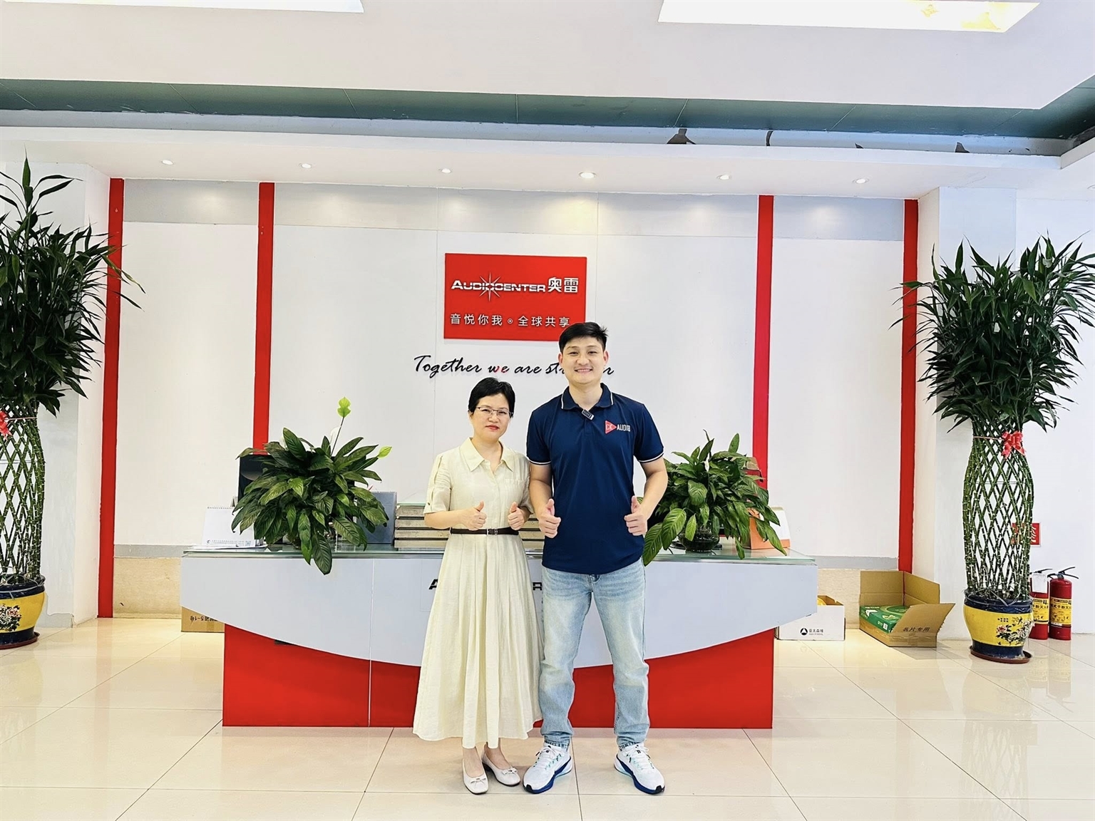 tham quan nha may audiocenter 11