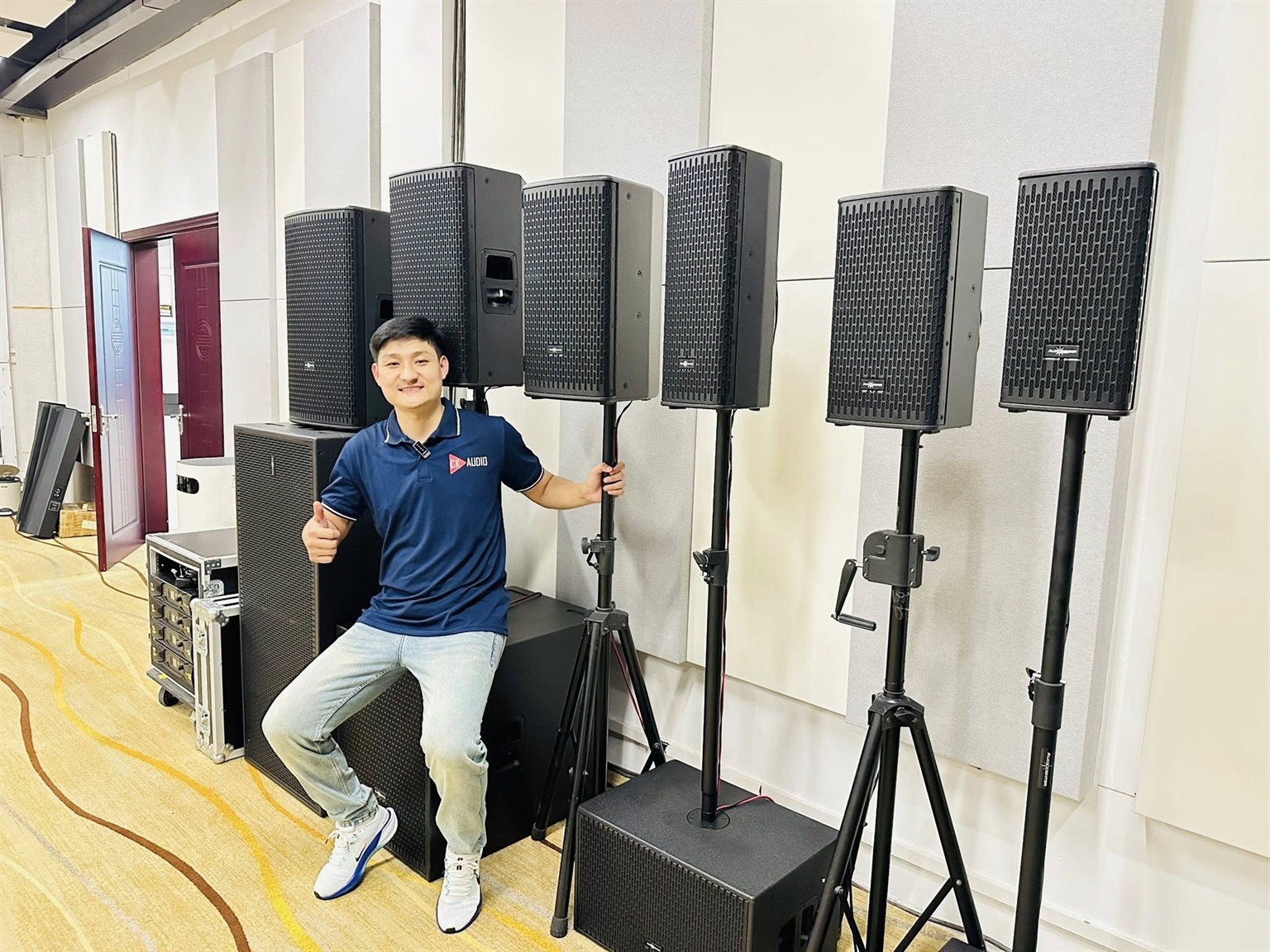 tham quan nha may audiocenter 6